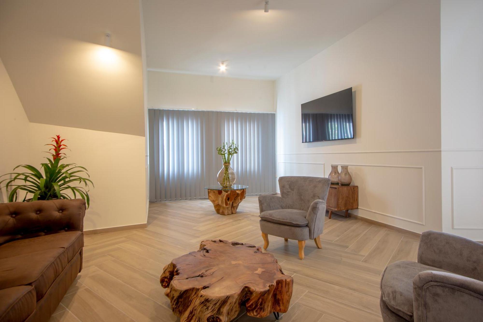 Guest House Jacaranda FAO Kültér fotó